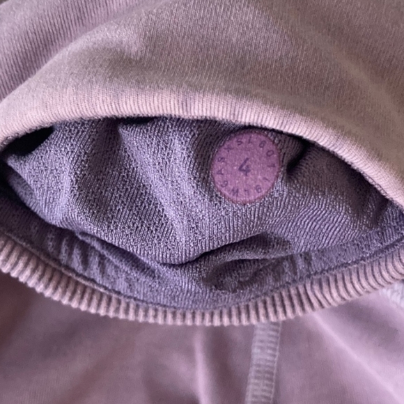 Sold ♡Lululemon leggings - Picture 3 of 3